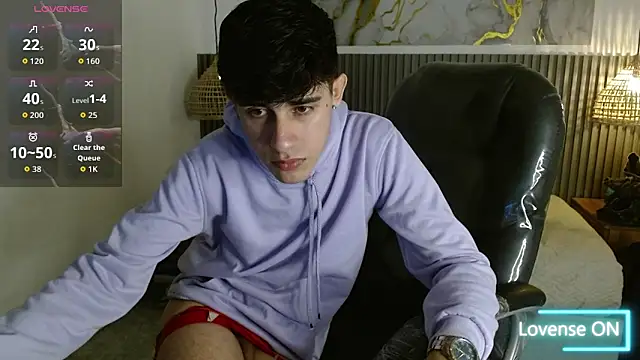 Snapshot of Dyla_n18 chatting on 02.18.26 Dyla n18 online show from 02.18.26