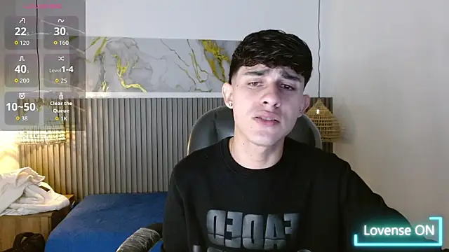 Snapshot of Dyla_n18 chatting on 02.21.26 Dyla n18 online show from 02.21.26