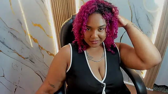 Snapshot of Just_Gissellex chatting on 05.25.26 Just Gissellex online show from 05.25.26