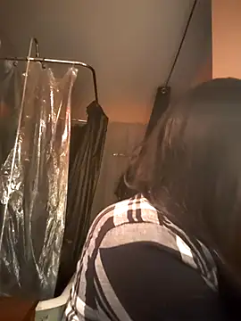 Snapshot of lovlypussy55 chatting on 09.28.25 lovlypussy55 online show from 09.28.25