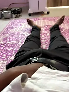 Snapshot of deshi_boybig chatting on 11.18.25 deshi boybig online show from 11.18.25