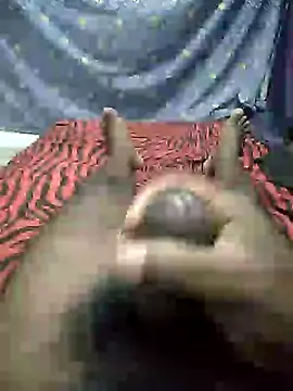 Snapshot of mallucallboy2104 chatting on 01.31.25 mallucallboy2104 online show from 01.31.25