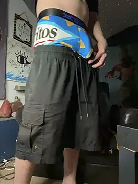 Snapshot of bootymunch333r chatting on 01.01.25 bootymunch333r online show from 01.01.25