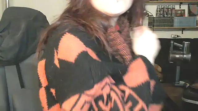 complicata mente online show from 03.05.25