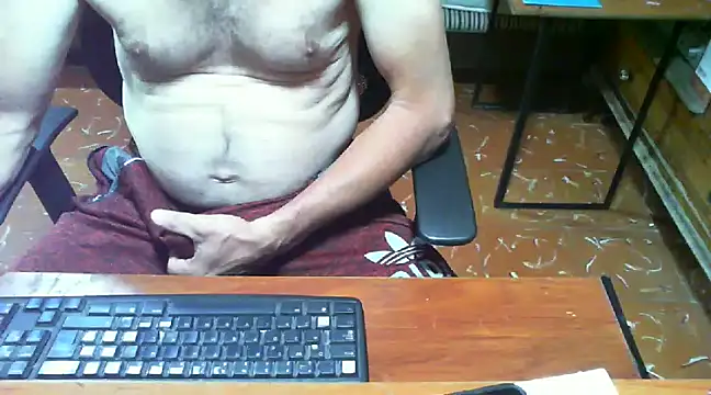 Roberto3102 online show from 01.25.25