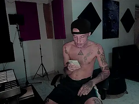 patrik tattoo  online show from 11.22.25