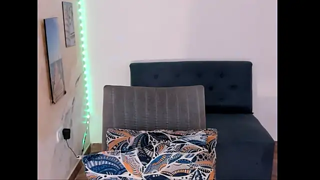 alinabozz1 online show from 05.25.26