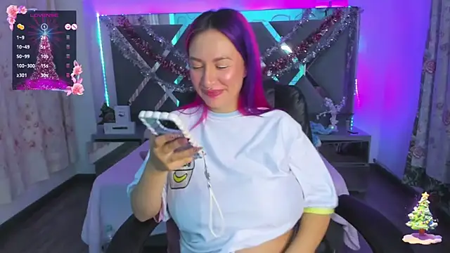 Snapshot of Malala_18 chatting on 01.04.25 Malala 18 online show from 01.04.25