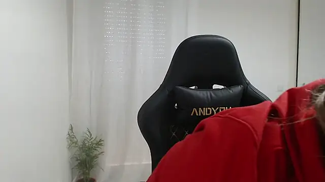 Snapshot of Genesisgems11_ chatting on 02.24.25 Genesisgems11  online show from 02.24.25