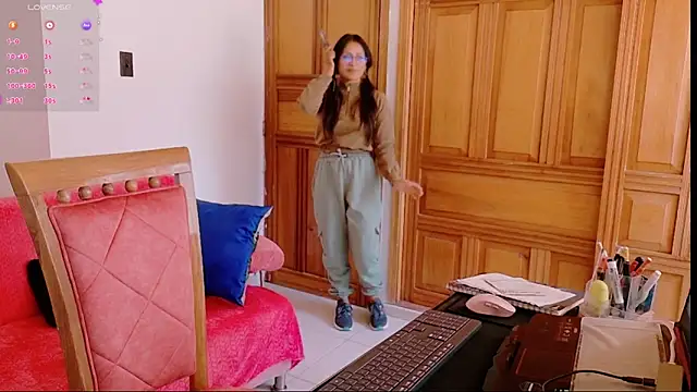 Snapshot of Jade_Zephyra chatting on 01.21.25 Jade Zephyra online show from 01.21.25