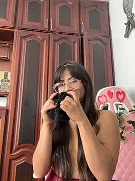 Jade Zephyra online show from 03.13.26