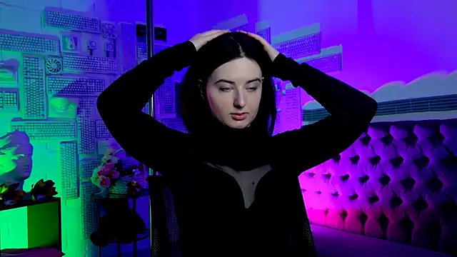 Snapshot of AnnTerry_ chatting on 03.18.25 AnnTerry online show from 03.18.25