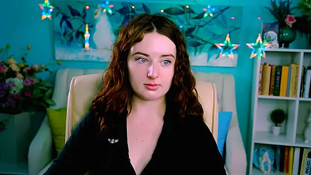 Snapshot of AnnTerry_ chatting on 10.17.25 AnnTerry online show from 10.17.25