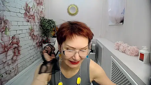 Snapshot of Cutie_Asya chatting on 02.24.26 Cutie Asya online show from 02.24.26