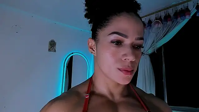 Snapshot of alexafit chatting on 07.26.26 alexafit online show from 07.26.26