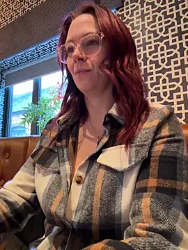 Snapshot of MelodyRoseUk chatting on 12.17.24 MelodyRoseUk online show from 12.17.24