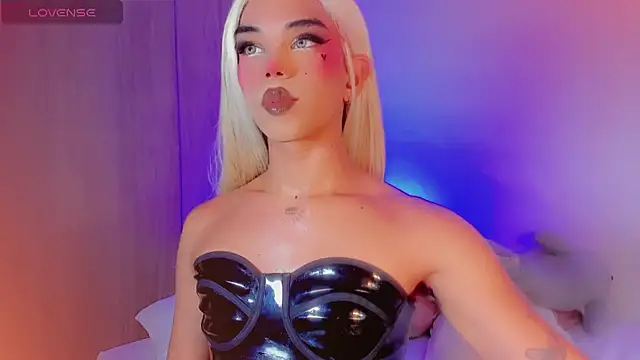 DanniLee  online show from 03.13.26