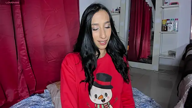 Snapshot of Carol_M8 chatting on 12.12.24 Carol M8 online show from 12.12.24