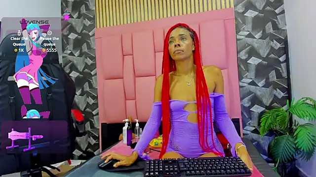 Brithanyslim online show from 04.28.26