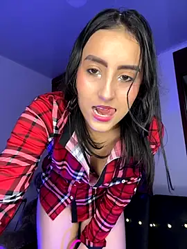 Snapshot of EmySofia chatting on 11.22.25 EmySofia online show from 11.22.25