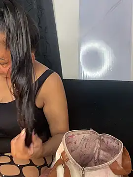 chiquimaturesexy online show from 02.18.26