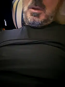 Snapshot of 1talianBeutifulCock chatting on 11.13.25 1talianBeutifulCock online show from 11.13.25