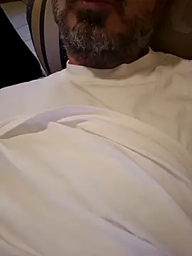 Snapshot of 1talianBeutifulCock chatting on 11.19.25 1talianBeutifulCock online show from 11.19.25