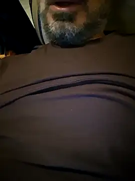 Snapshot of 1talianBeutifulCock chatting on 12.17.25 1talianBeutifulCock online show from 12.17.25