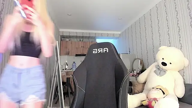 Velvetsky 1 online show from 02.15.26