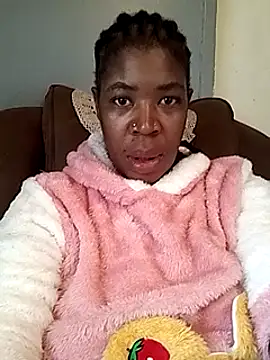 Snapshot of KinkyTall85 chatting on 03.17.25 KinkyTall85 online show from 03.17.25