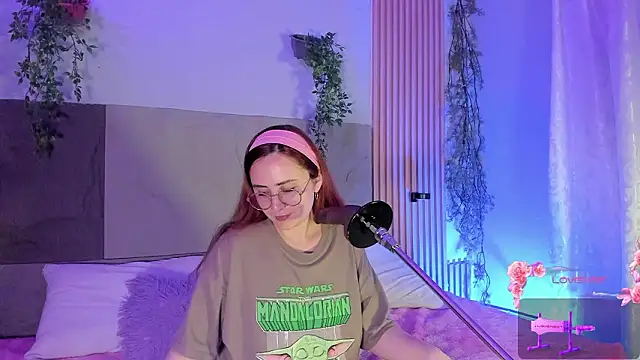 Snapshot of centaurigirl chatting on 02.11.26 centaurigirl online show from 02.11.26