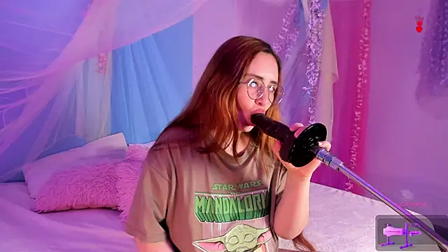 centaurigirl online show from 04.22.26