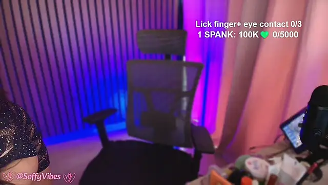 Snapshot of soffyvibes- chatting on 11.06.25 soffyvibes- online show from 11.06.25