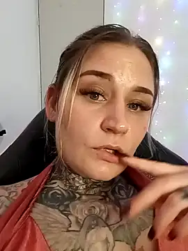 Lisacasandra online show from 03.06.25