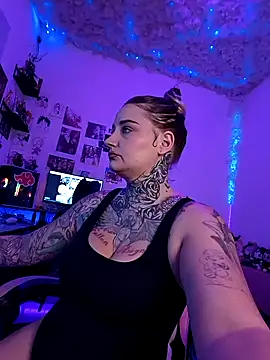 Lisacasandra online show from 09.28.25