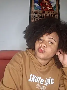 DANIELA MICHEL online show from 02.18.25