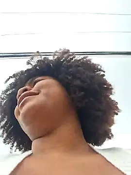 DANIELA MICHEL online show from 03.06.25