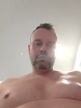 Snapshot of mikaaaaase chatting on 11.01.25 mikaaaaase online show from 11.01.25