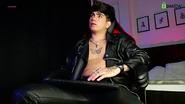 LyleBennett  online show from 03.07.26