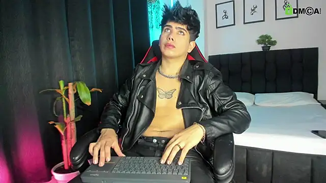 LyleBennett  online show from 05.24.26