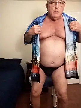 Snapshot of Shoreguy69 chatting on 02.12.26 Shoreguy69 online show from 02.12.26