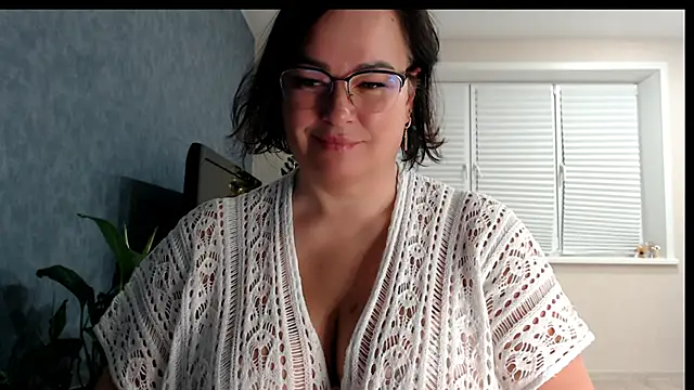 Nora Star online show from 01.09.26