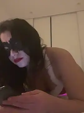 LindaCrouz online show from 12.13.24