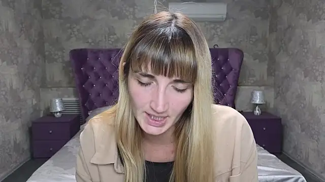 Nika Kitten online show from 10.08.25