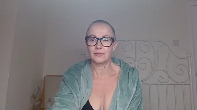 Snapshot of ELEGANT-ARIA36 chatting on 01.18.26 ELEGANT-ARIA36 online show from 01.18.26