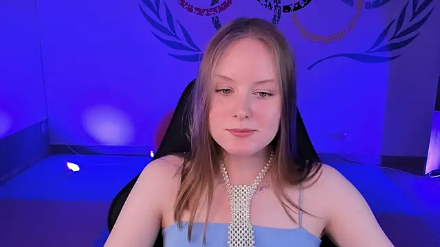 Snapshot of VivienLeeigh chatting on 12.07.24 VivienLeeigh online show from 12.07.24