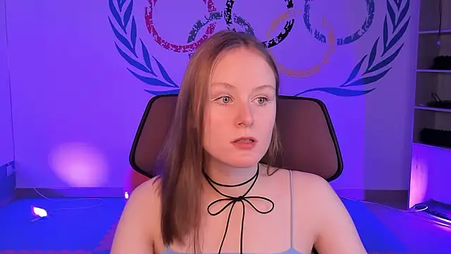 Snapshot of VivienLeeigh chatting on 12.09.24 VivienLeeigh online show from 12.09.24