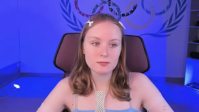 Snapshot of VivienLeeigh chatting on 12.11.24 VivienLeeigh online show from 12.11.24