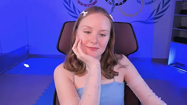 Snapshot of VivienLeeigh chatting on 12.11.24 VivienLeeigh online show from 12.11.24