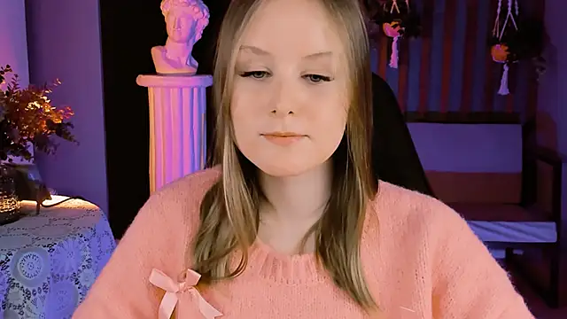 Snapshot of VivienLeeigh chatting on 01.24.25 VivienLeeigh online show from 01.24.25